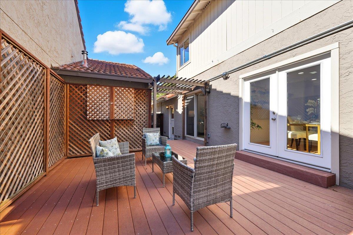 498 Verano Court