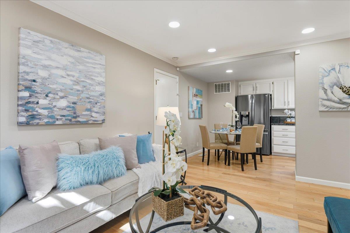 498 Verano Court