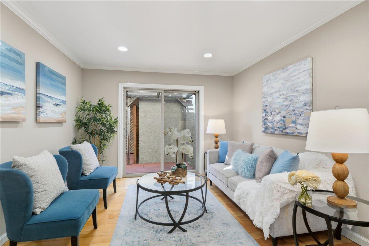 498 Verano Court