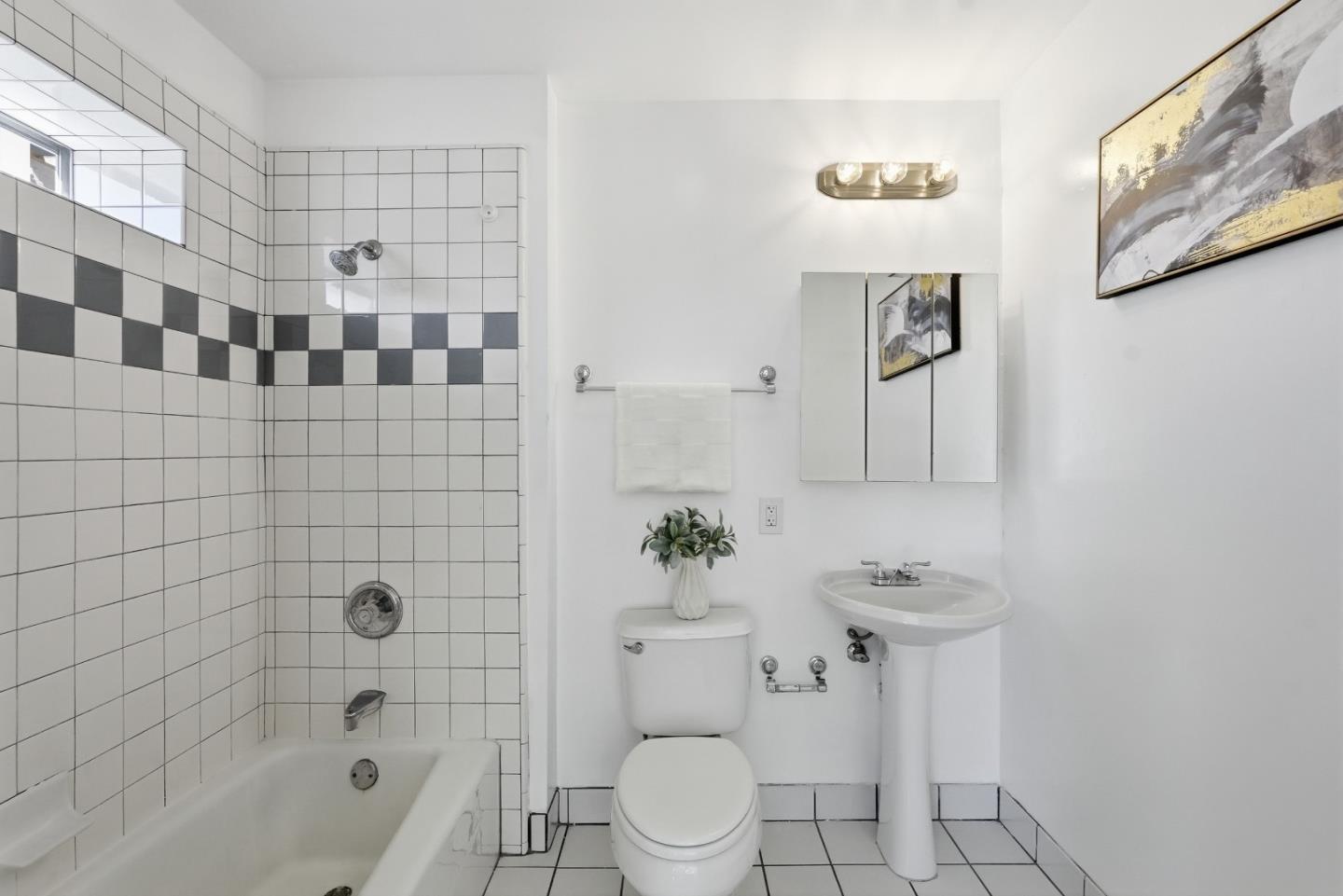 15821 Rica Vista Way