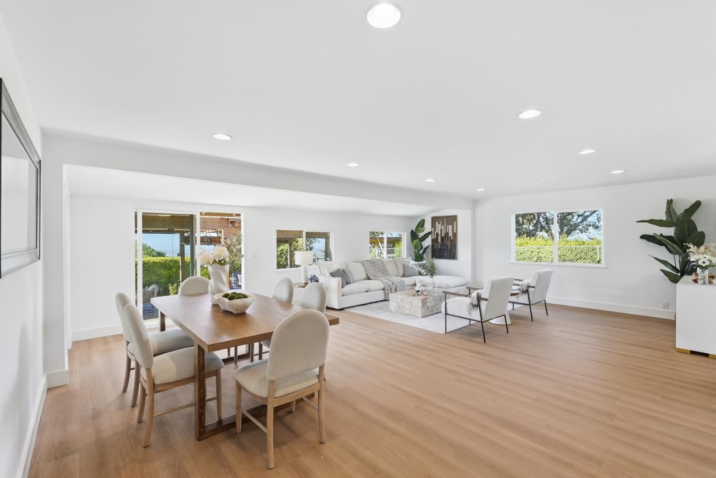 15821 Rica Vista Way