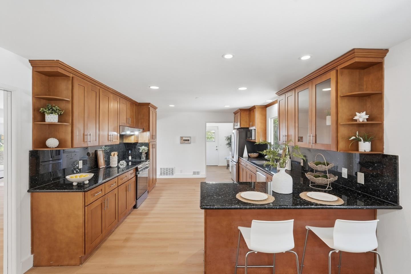 15821 Rica Vista Way