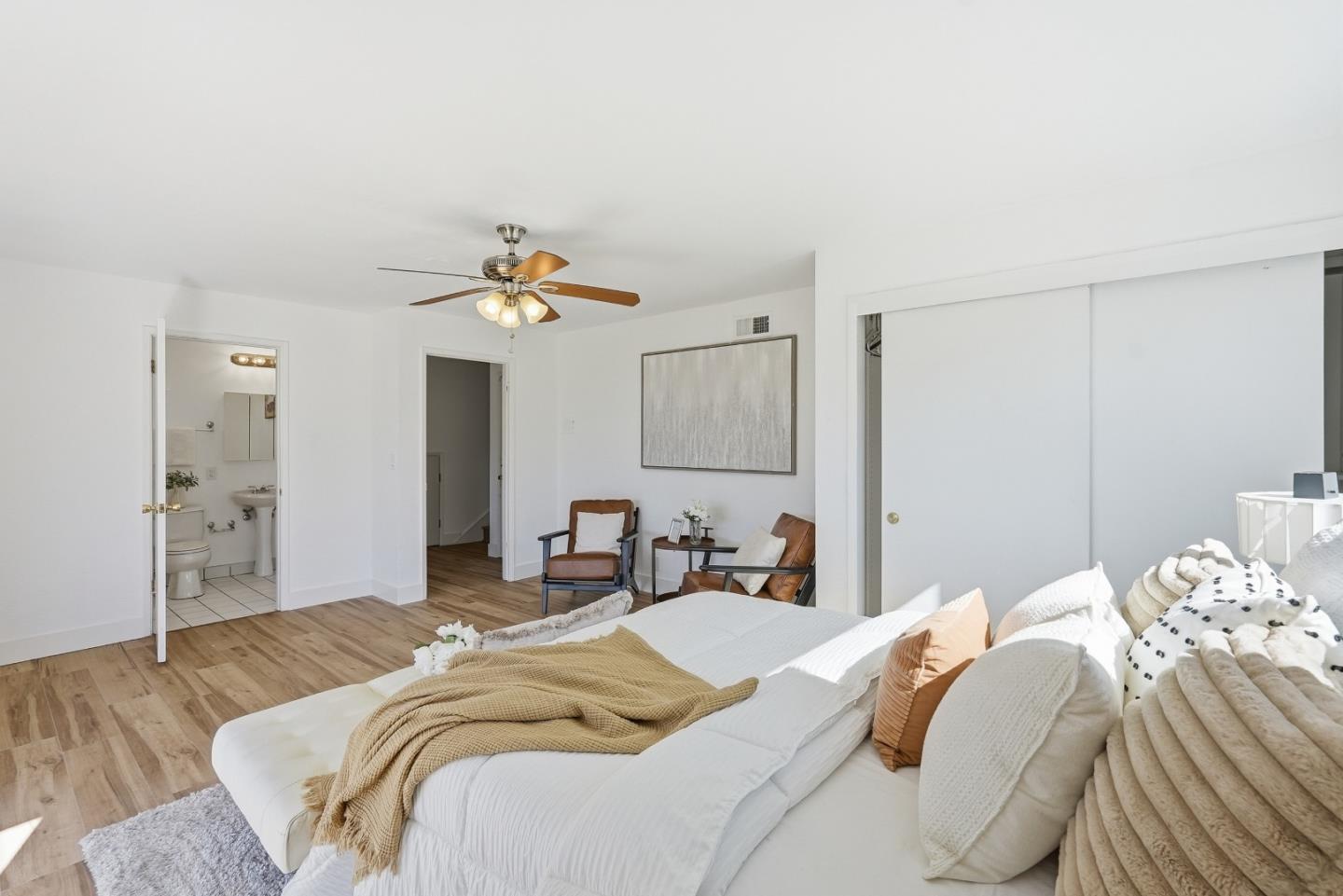 15821 Rica Vista Way