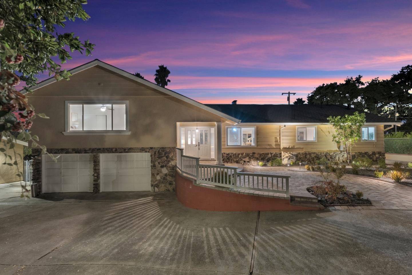 15821 Rica Vista Way