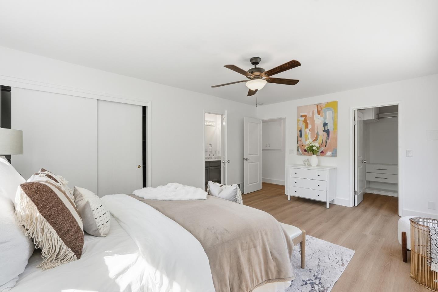 15821 Rica Vista Way