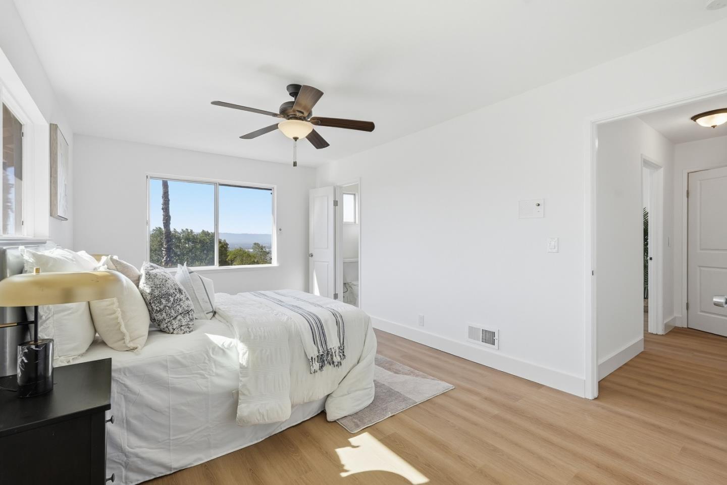 15821 Rica Vista Way