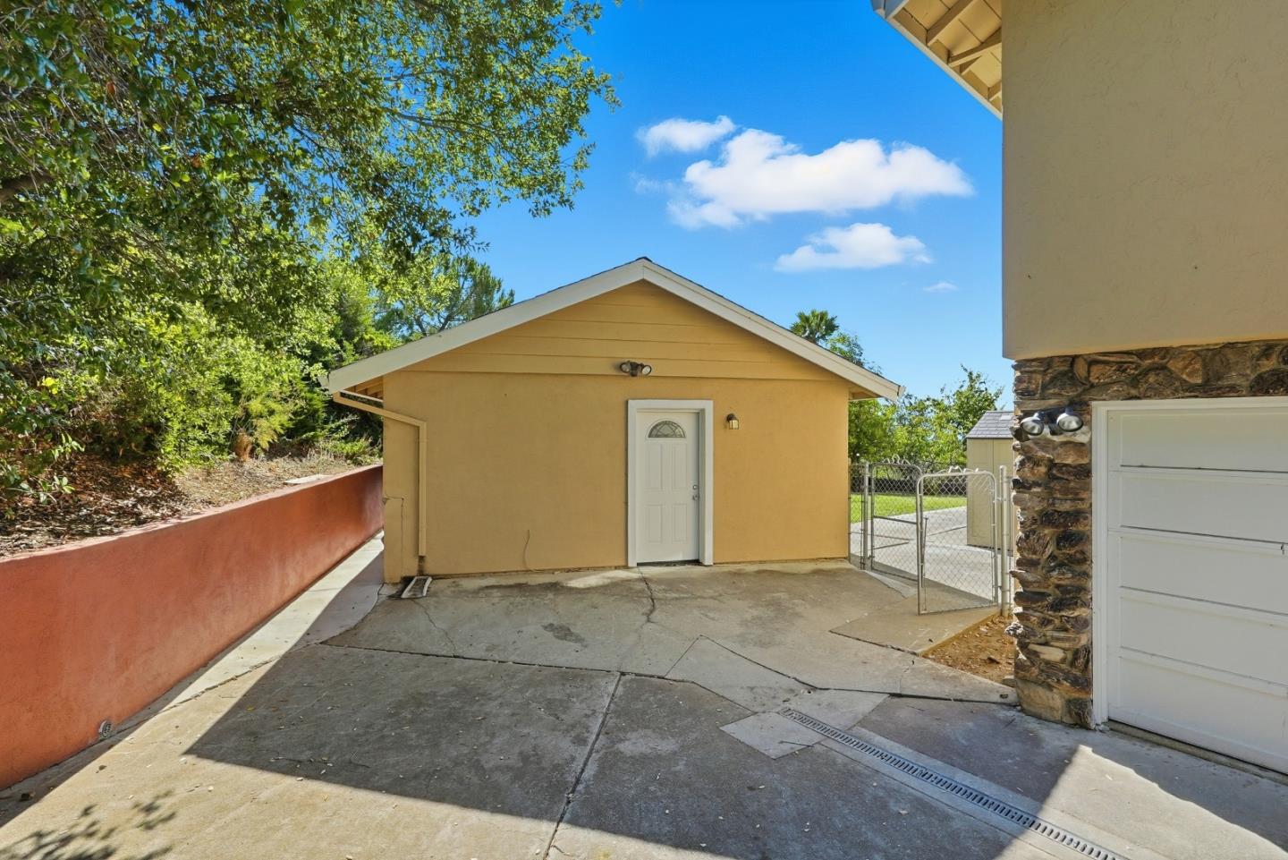 15821 Rica Vista Way