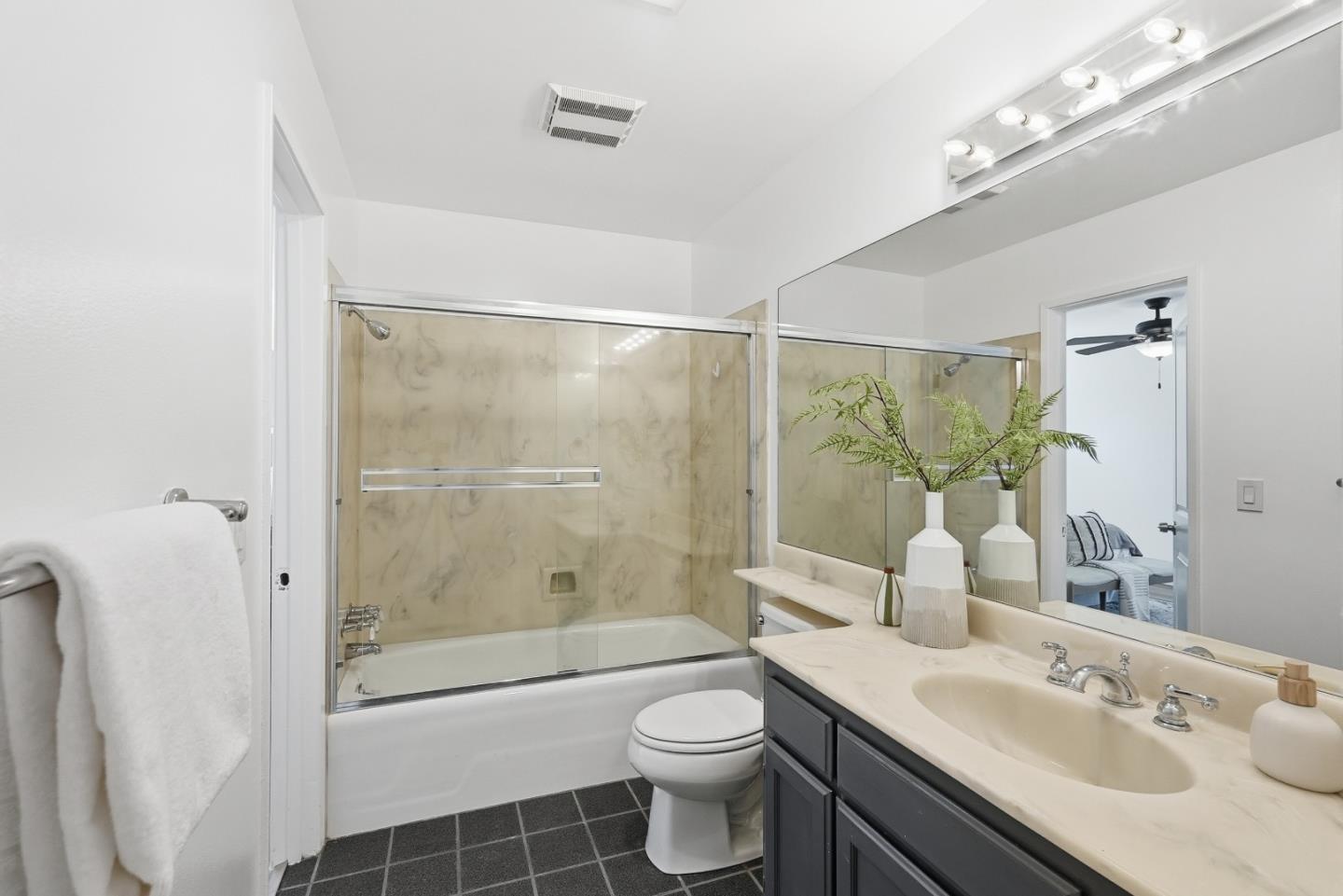 15821 Rica Vista Way