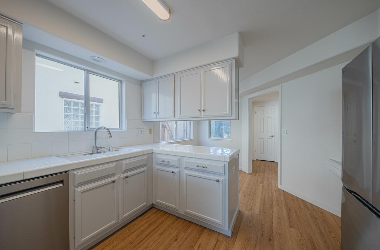 949 Nantucket Boulevard 29