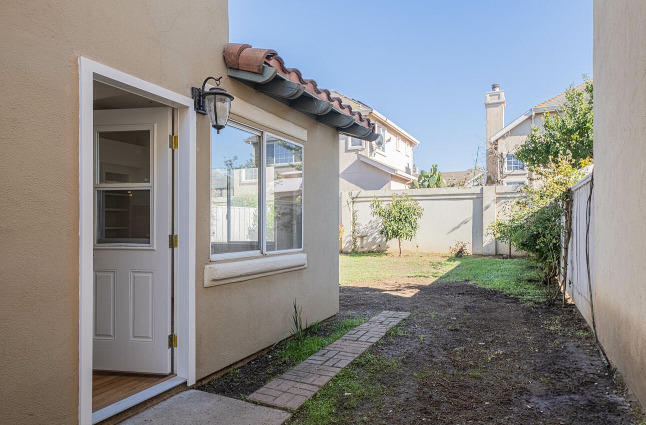 949 Nantucket Boulevard 29