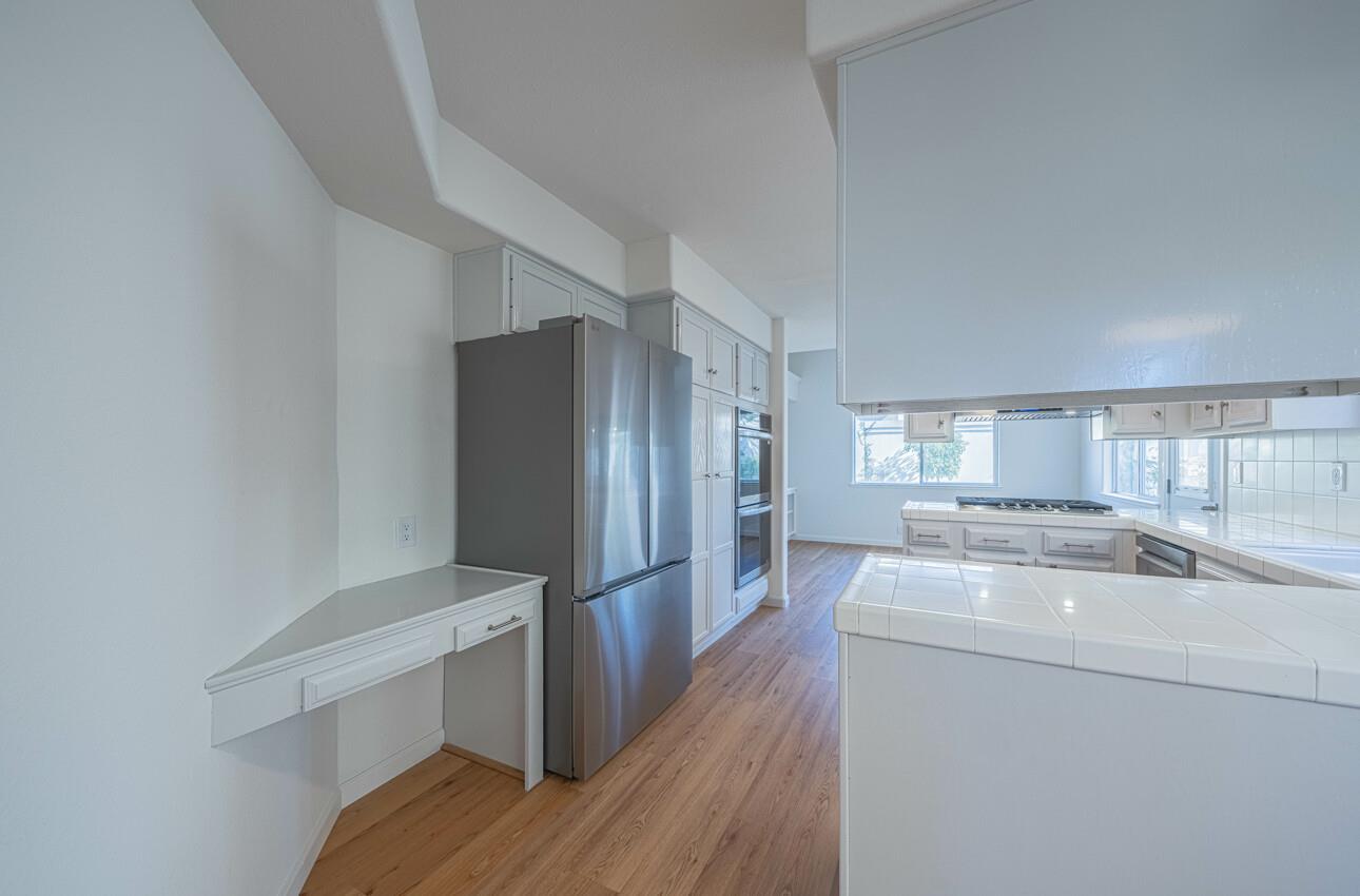 949 Nantucket Boulevard 29