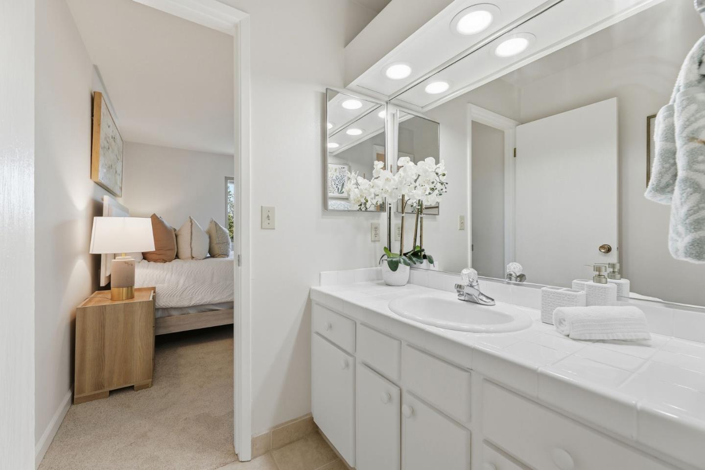 100 East Middlefield Road 6G