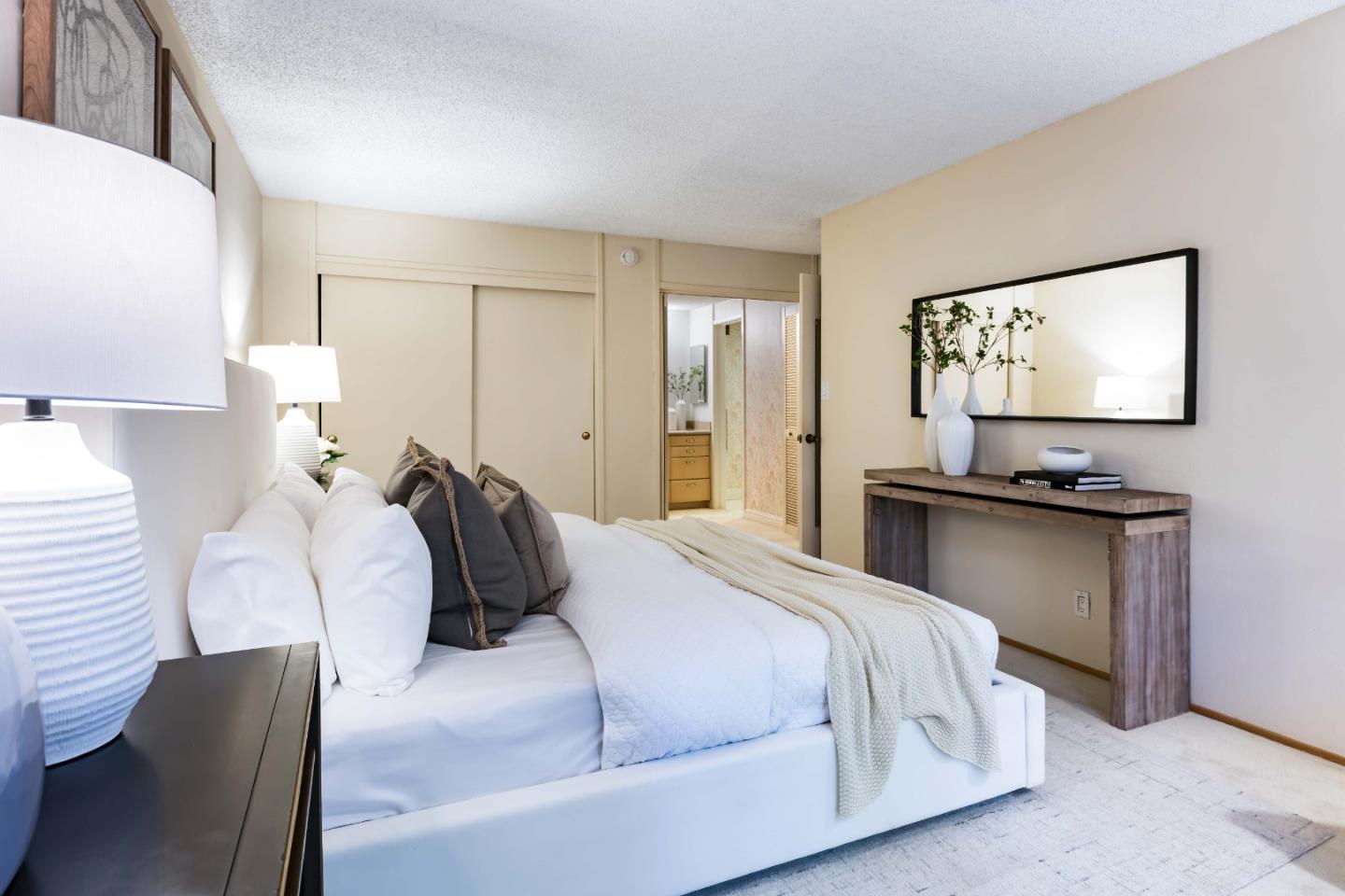 1100 Sharon Park Drive 3