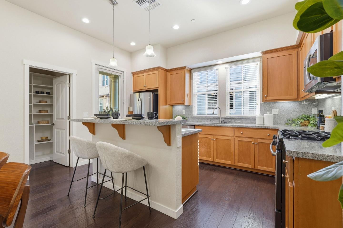 361 West Evelyn Avenue