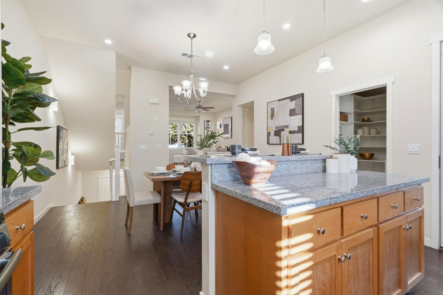 361 West Evelyn Avenue