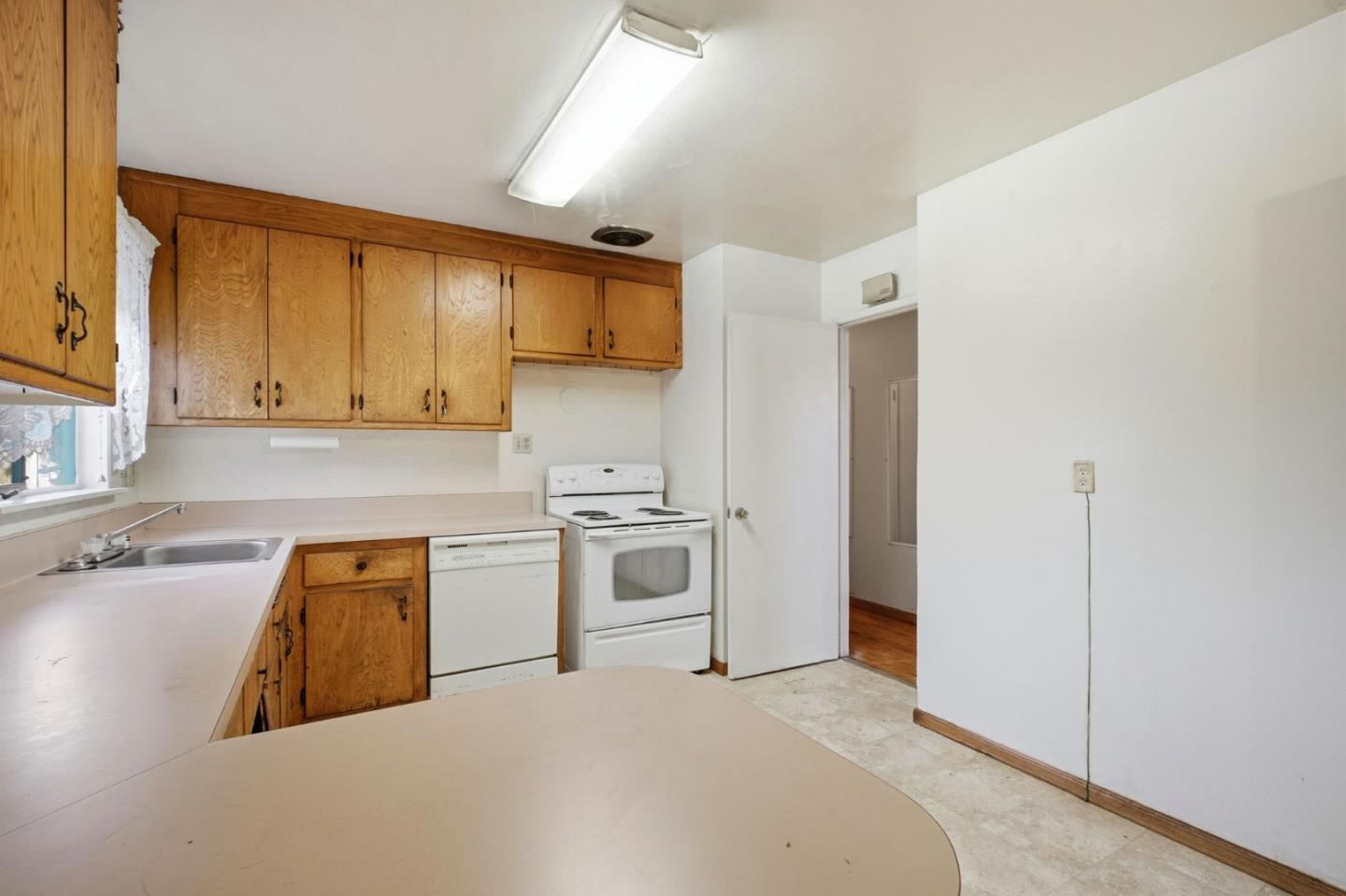 5912 Mayhews Landing Road