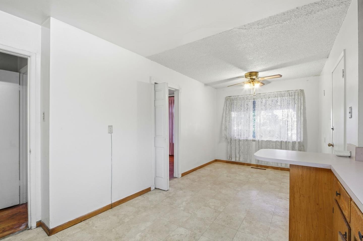 5912 Mayhews Landing Road