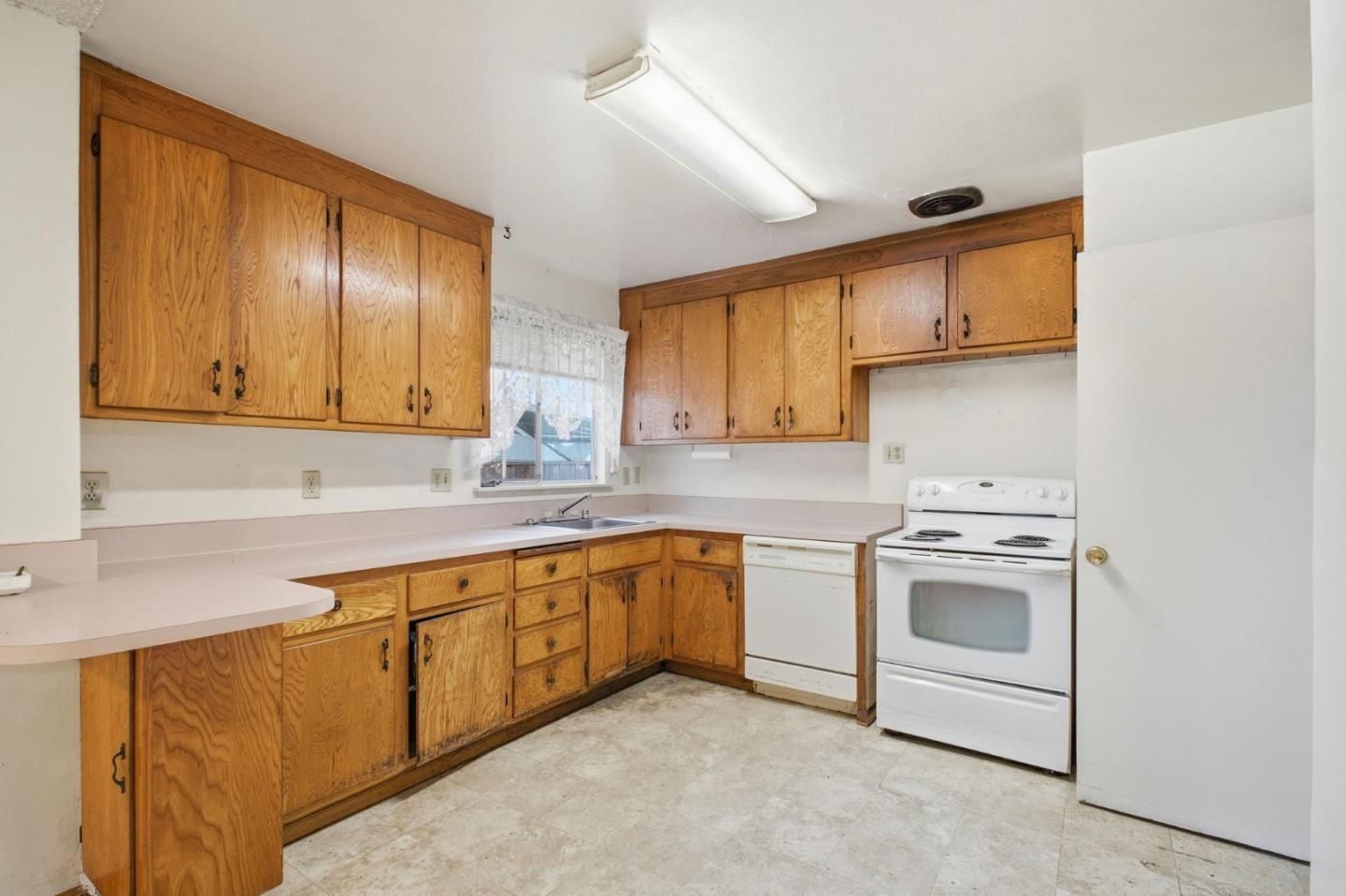 5912 Mayhews Landing Road