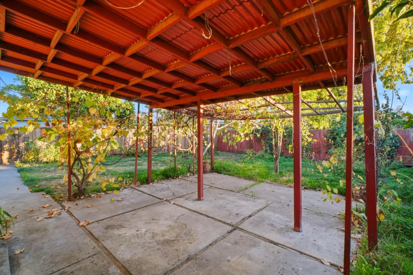 5912 Mayhews Landing Road