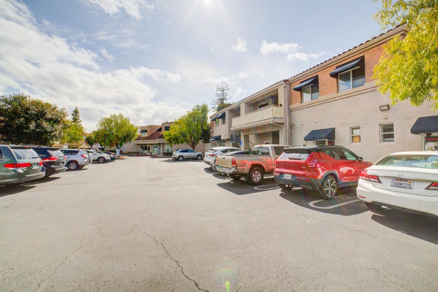 652-656 North Santa Cruz Avenue