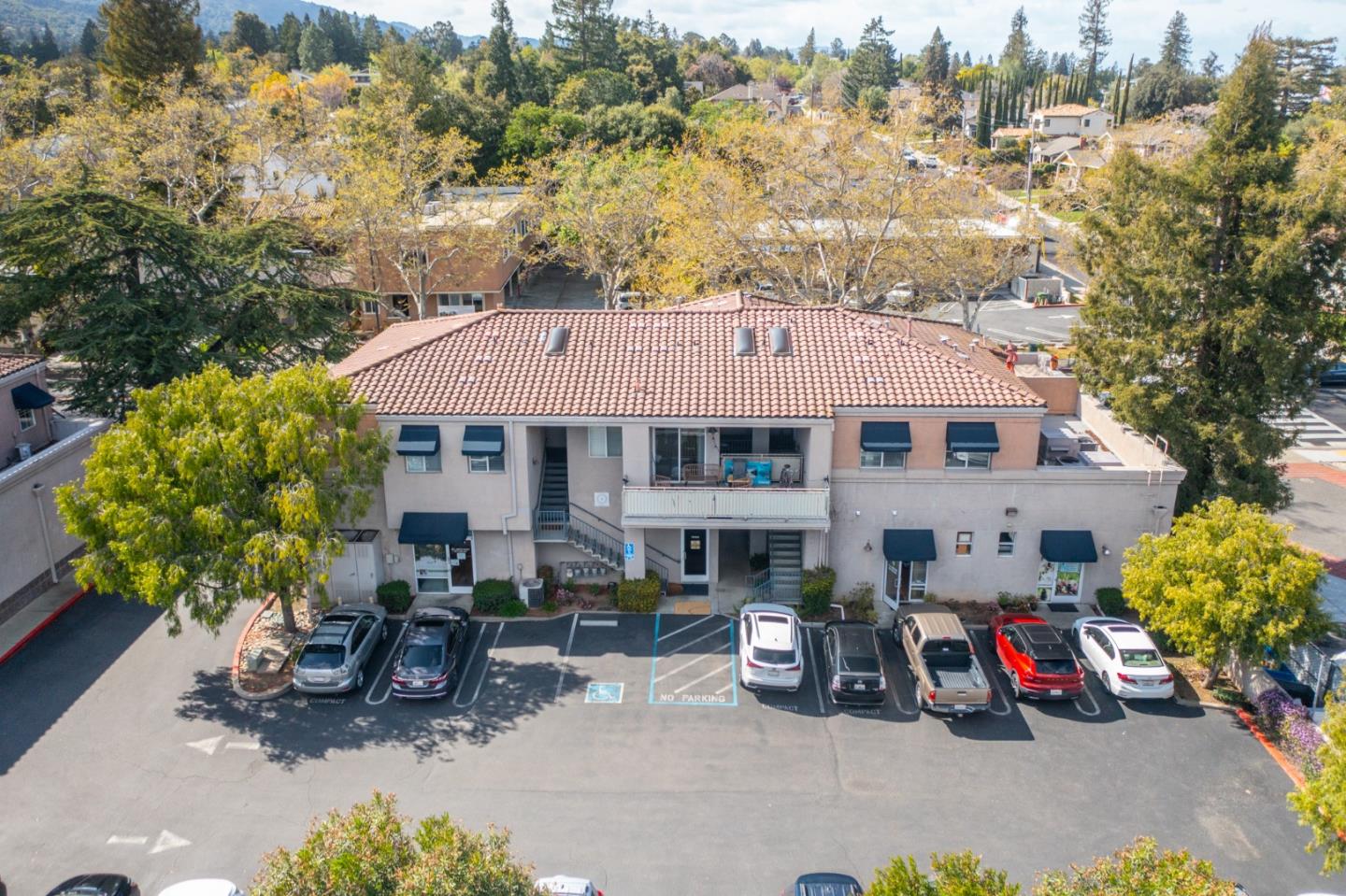 652-656 North Santa Cruz Avenue