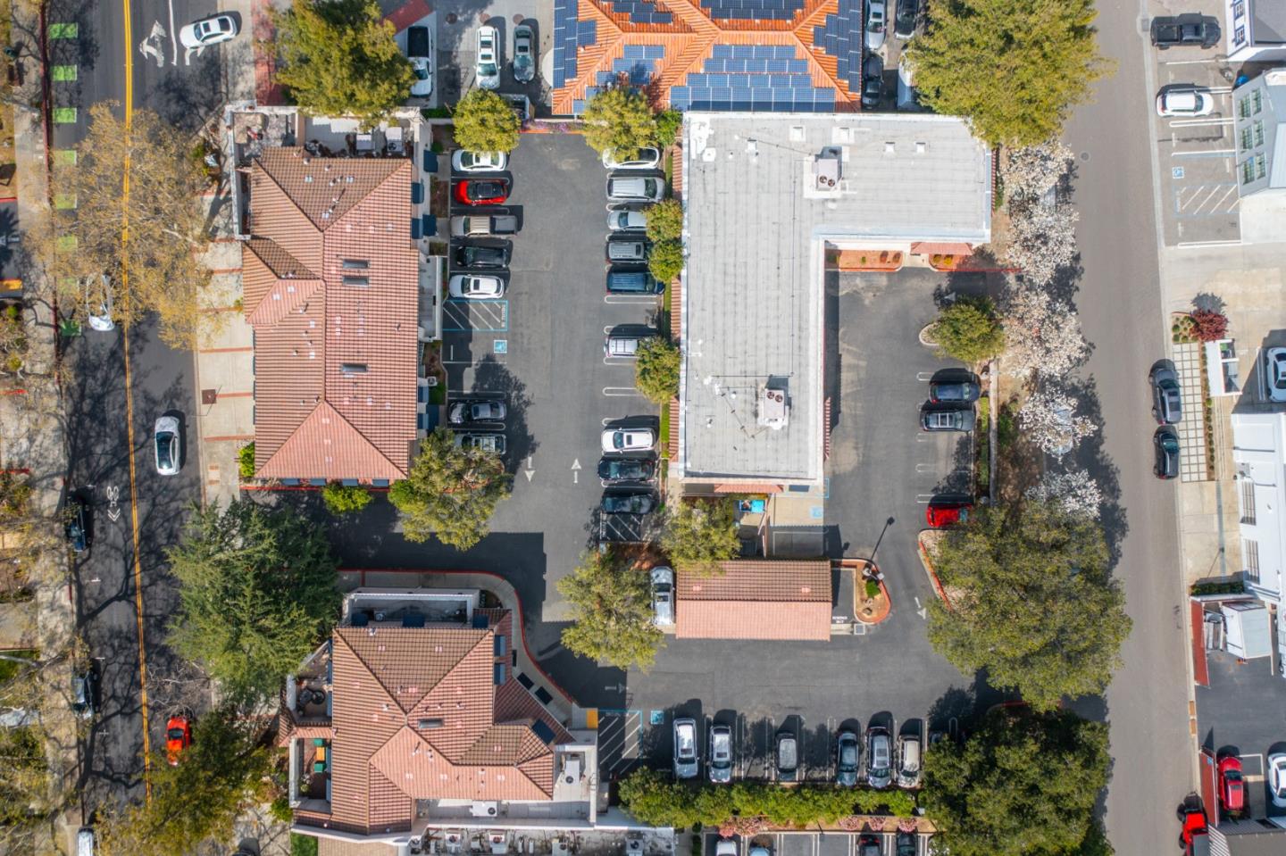 652-656 North Santa Cruz Avenue