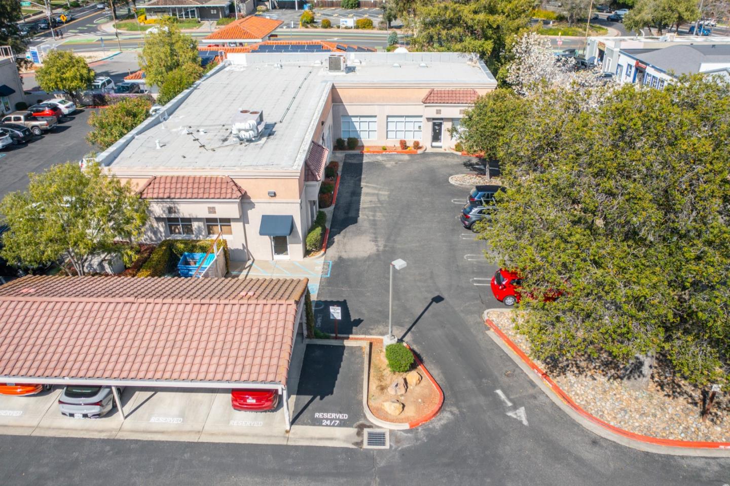 652-656 North Santa Cruz Avenue