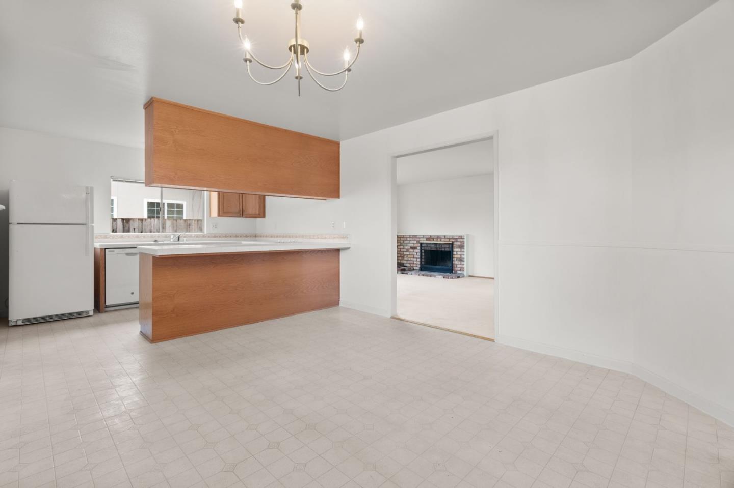 1401 South Mary Avenue