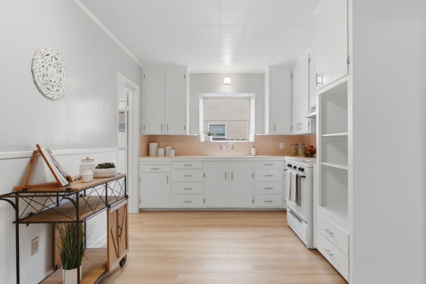 760 North 6th Street