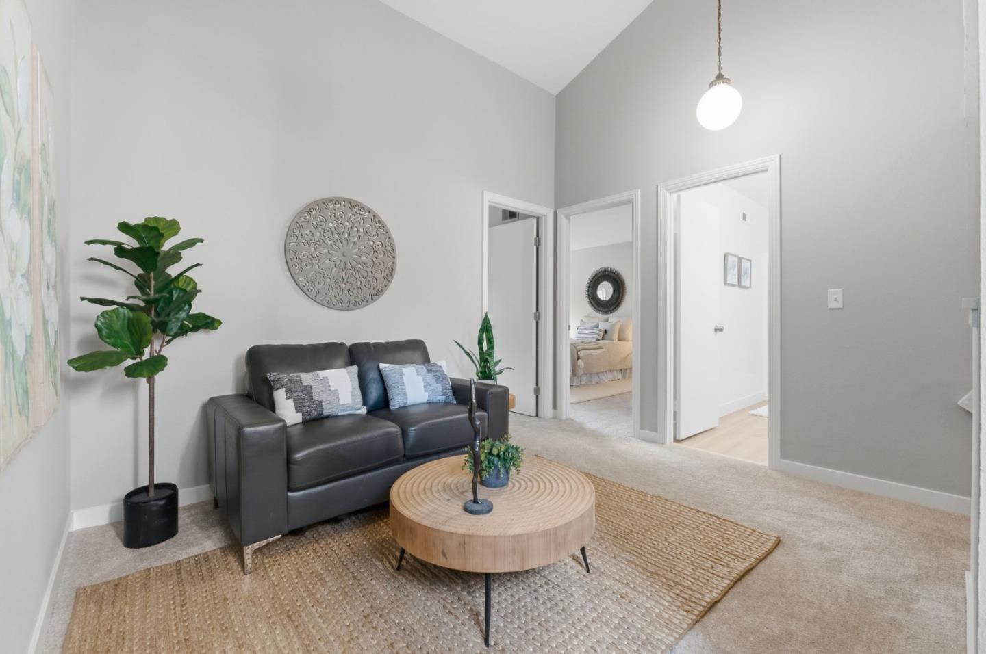 10969 Northshore Square