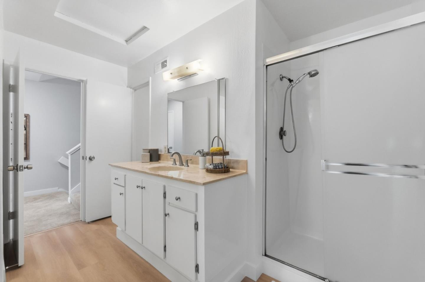 10969 Northshore Square