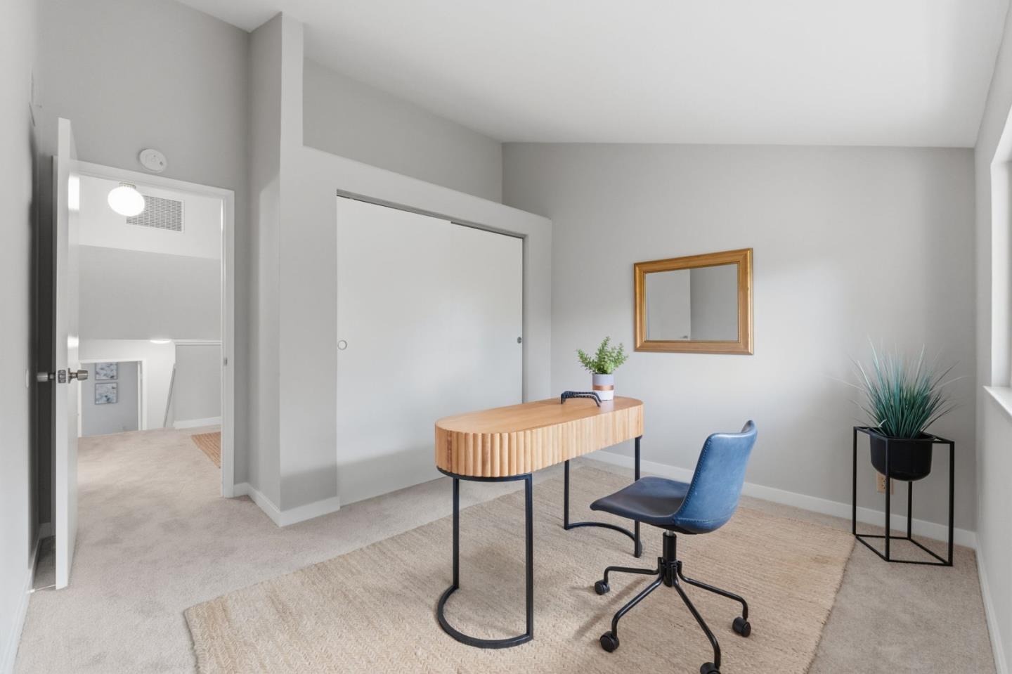 10969 Northshore Square