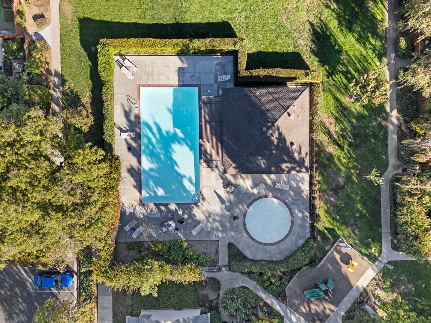 10969 Northshore Square