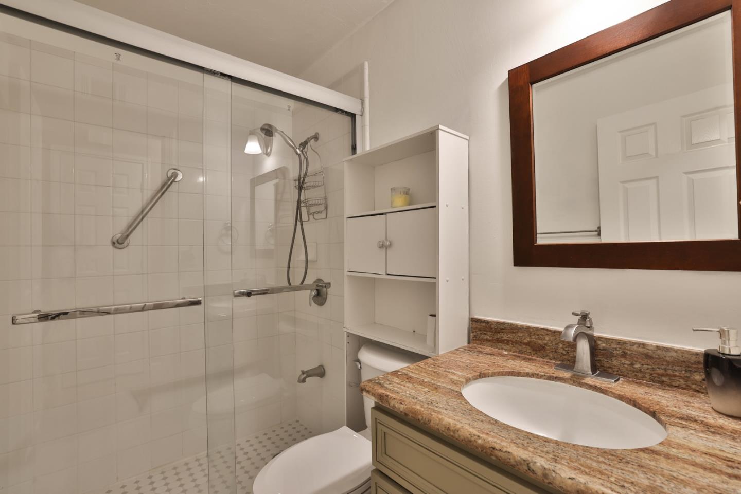 5480 Tradewinds Walkway 1