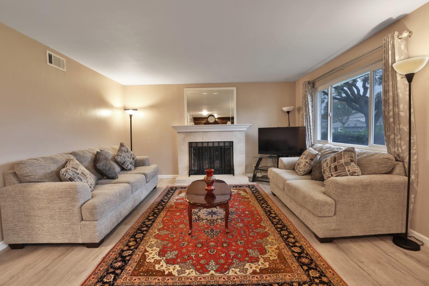 5480 Tradewinds Walkway 1