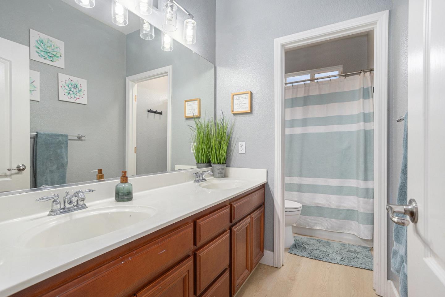 130 Ridge Crest Court