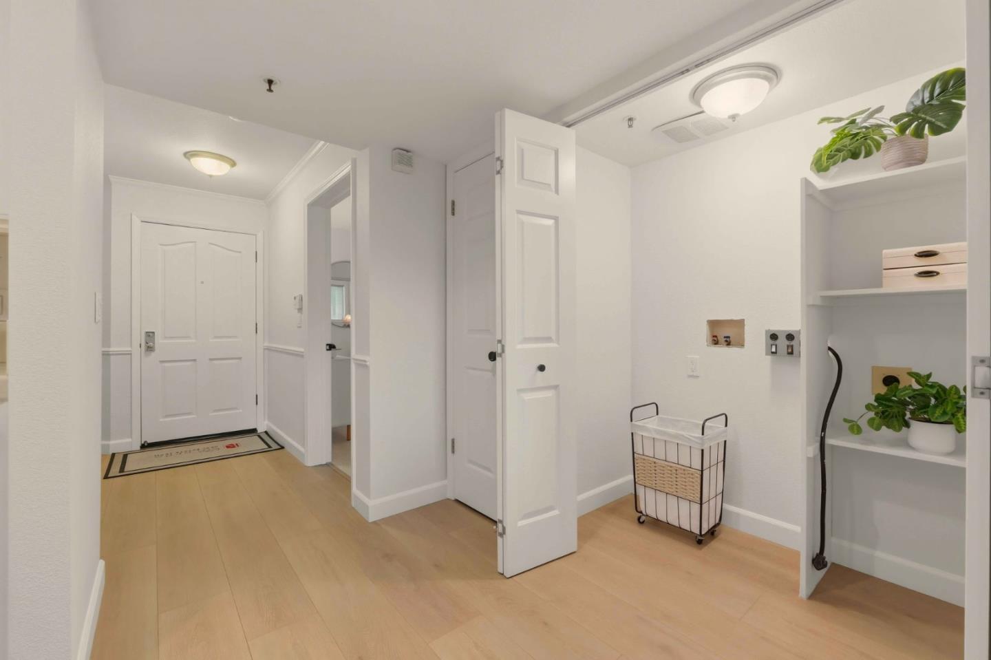 576 West Parr Avenue 3