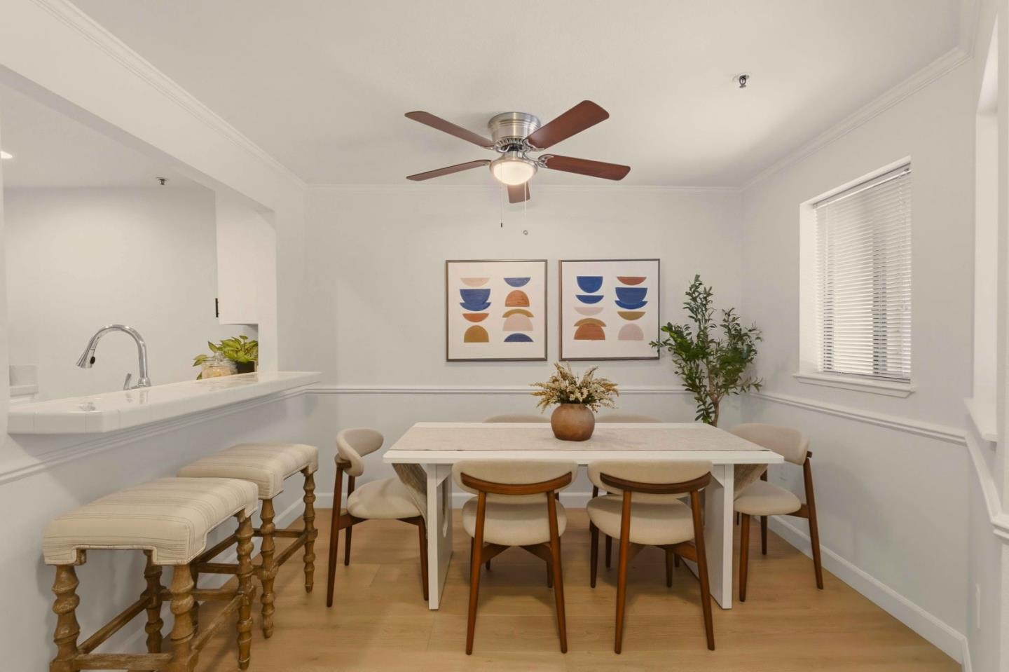 576 West Parr Avenue 3