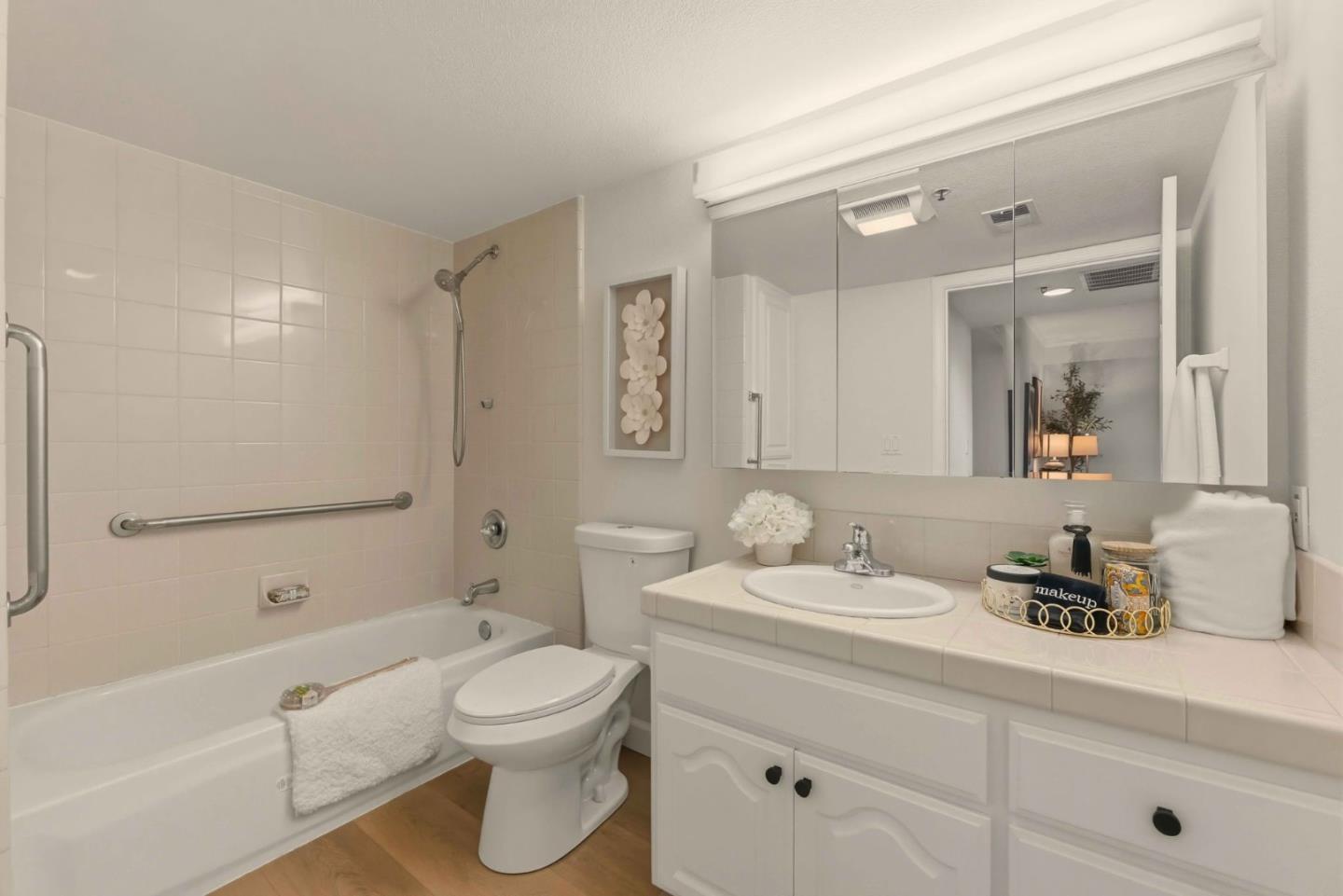 576 West Parr Avenue 3