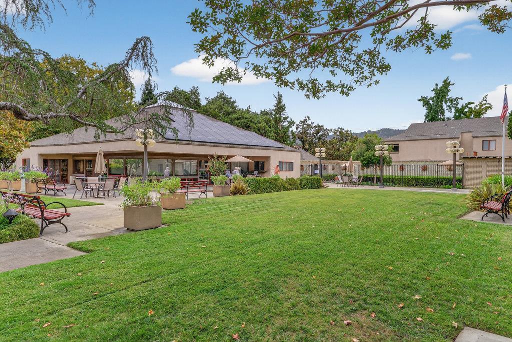 449 Alberto Way C139