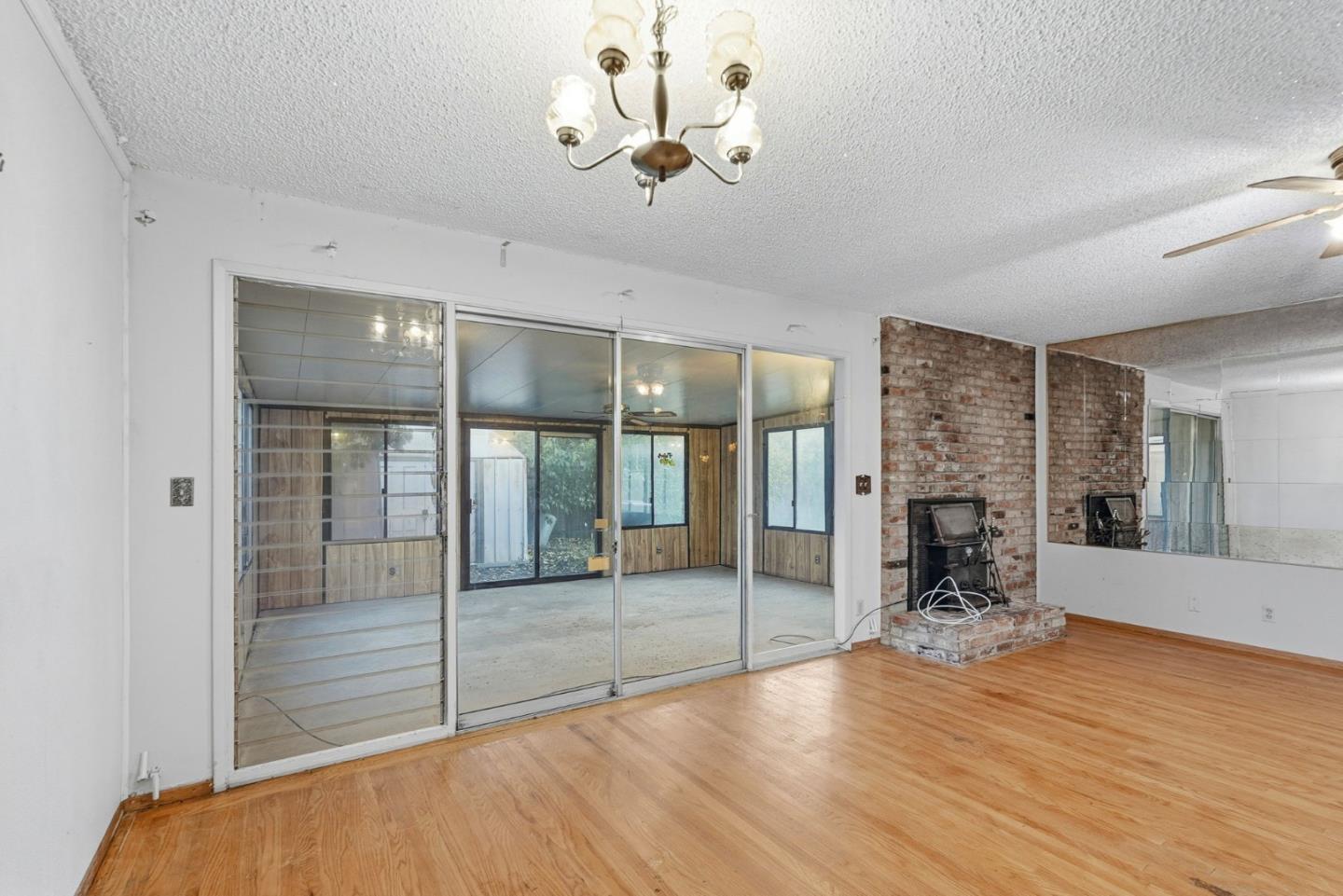 31047 Brae Burn Avenue