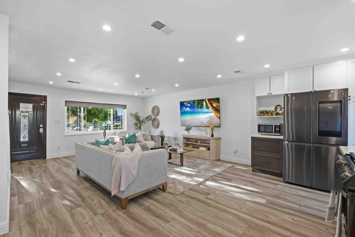 1702 Mount Rushmore Drive