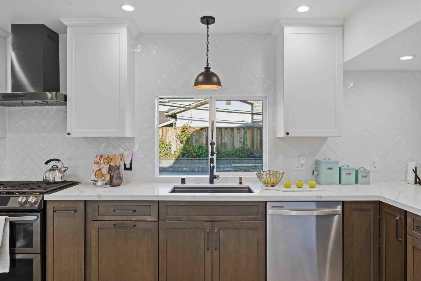 1702 Mount Rushmore Drive