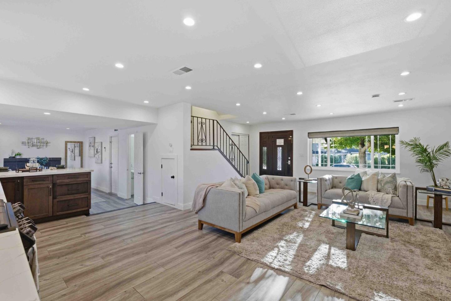 1702 Mount Rushmore Drive