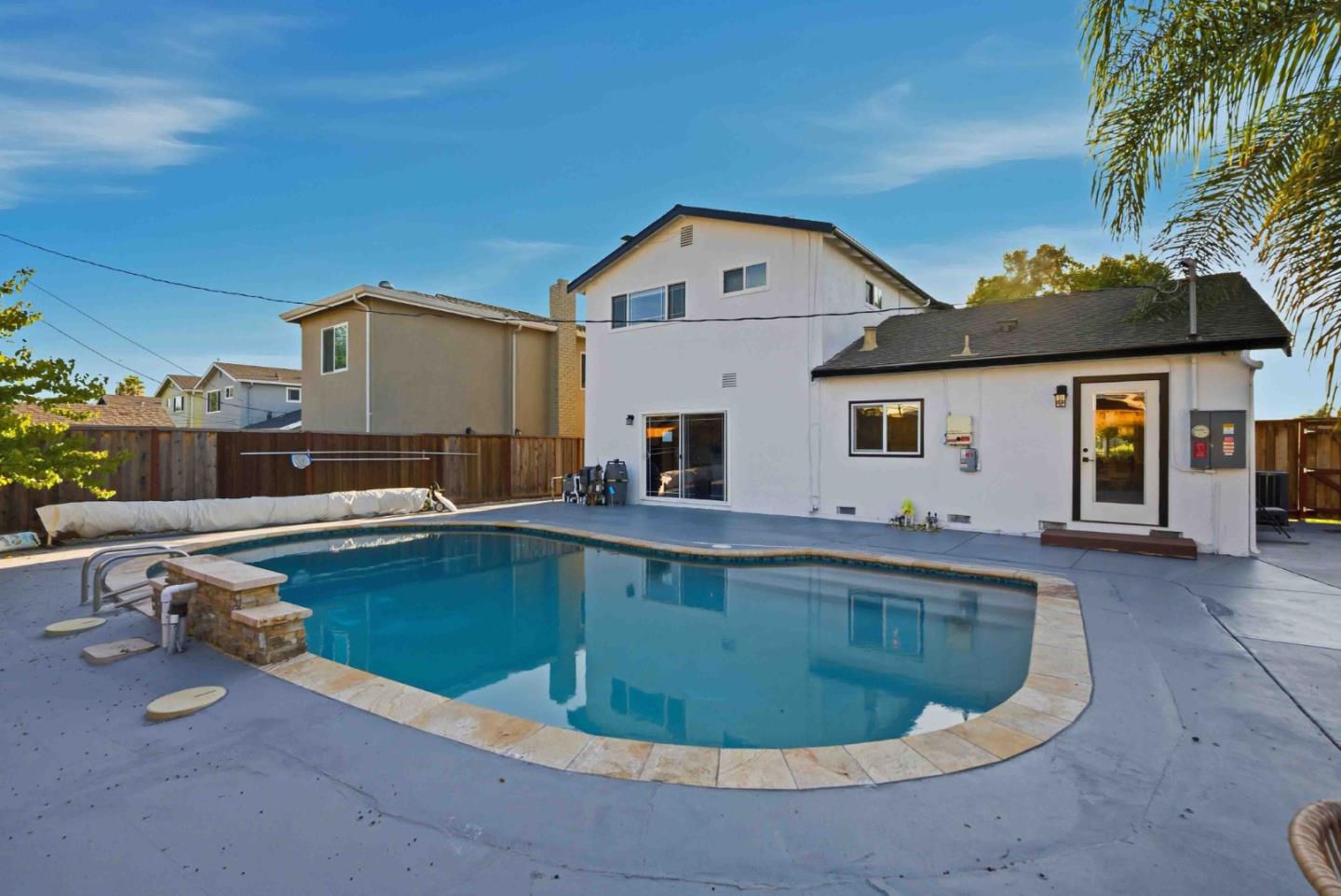 1702 Mount Rushmore Drive