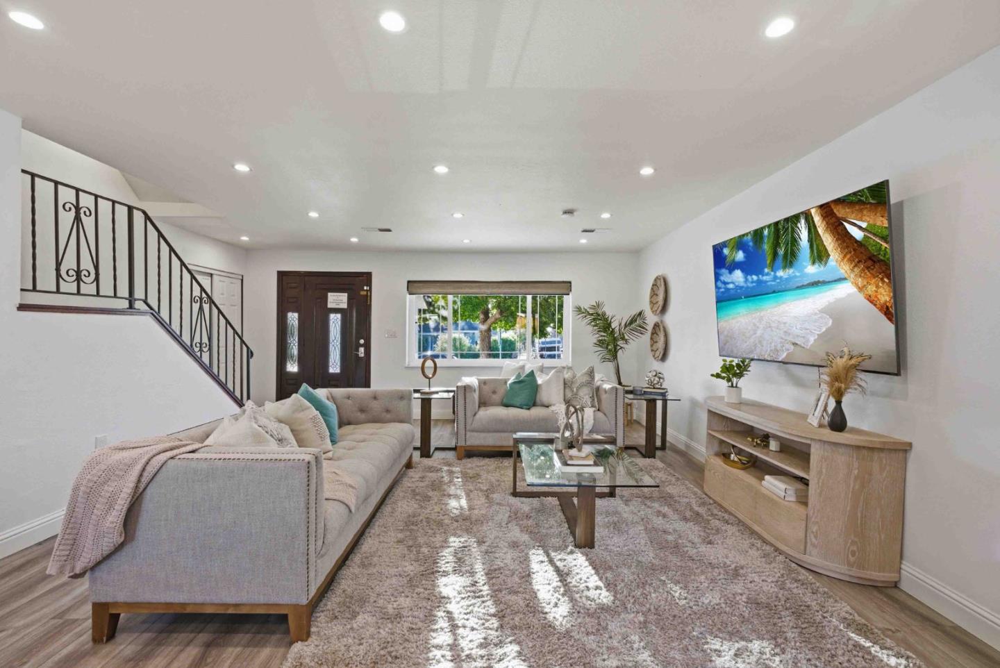 1702 Mount Rushmore Drive