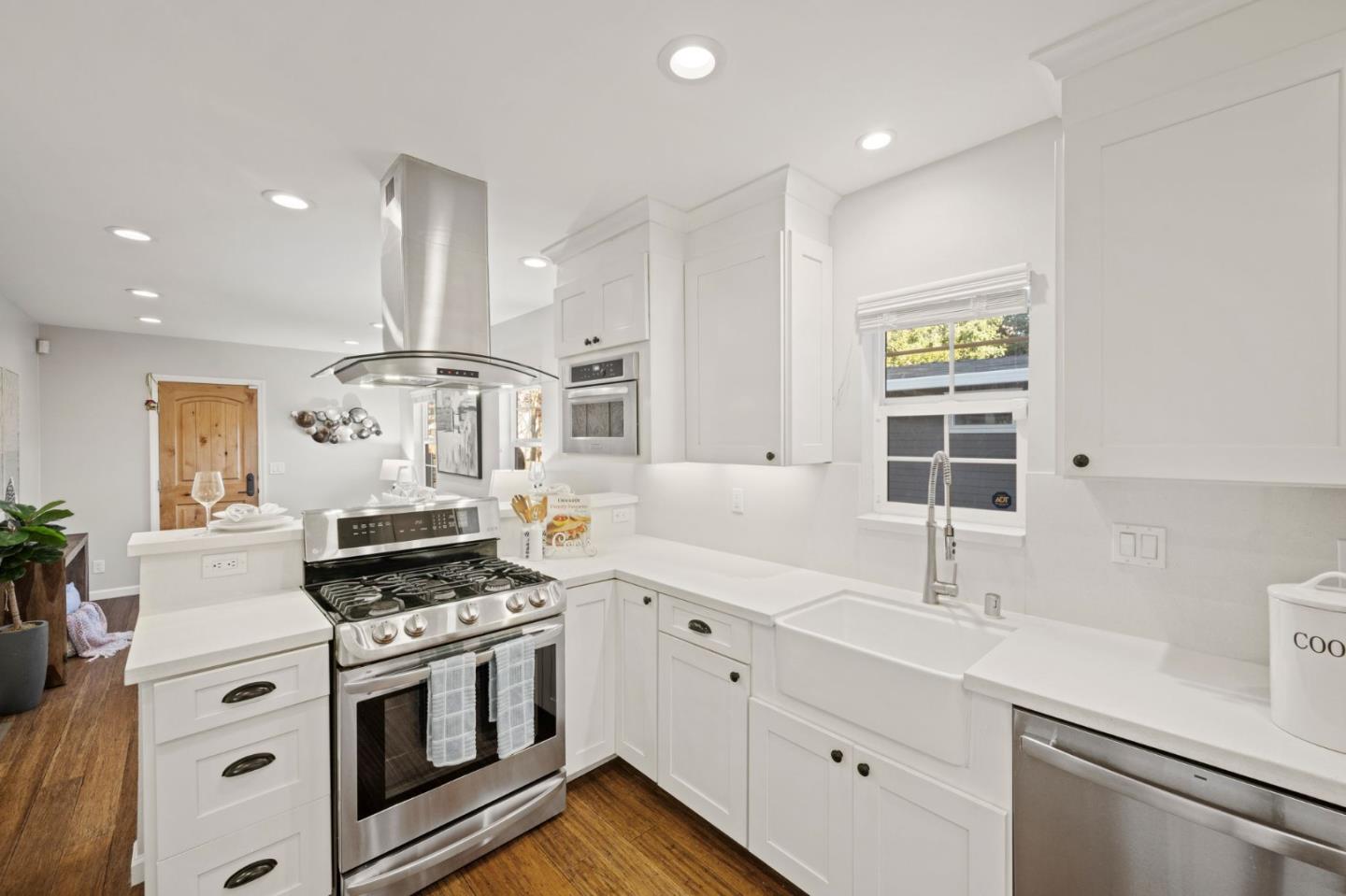 920 West Julian Street