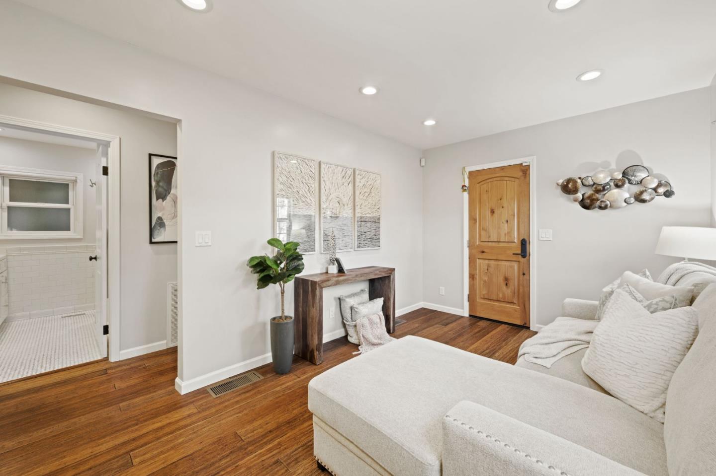 920 West Julian Street