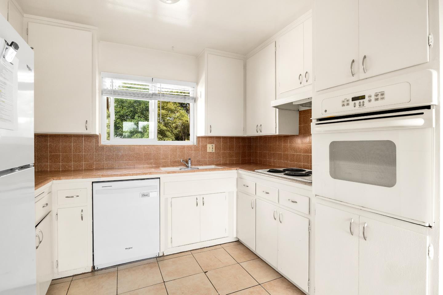 238 San Lorenzo Boulevard