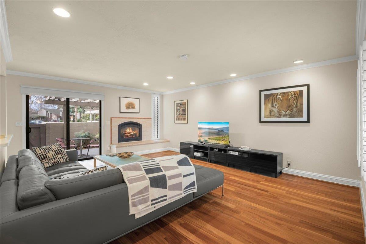 1563 Whiterock Circle